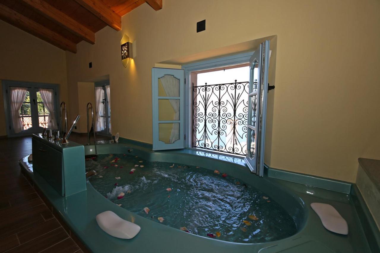 Aparthotel Palazzo Del Vicere Lezzeno Zewnętrze zdjęcie